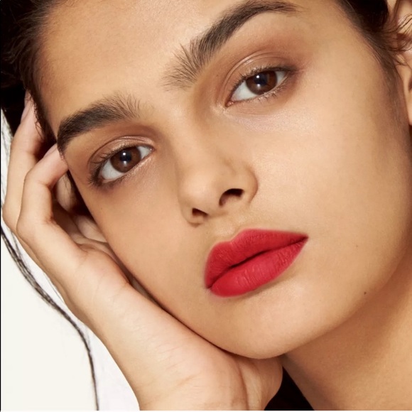 Sale NIB Burberry Military Red Liquid Velvet Lipstick - Picture 11 of 13